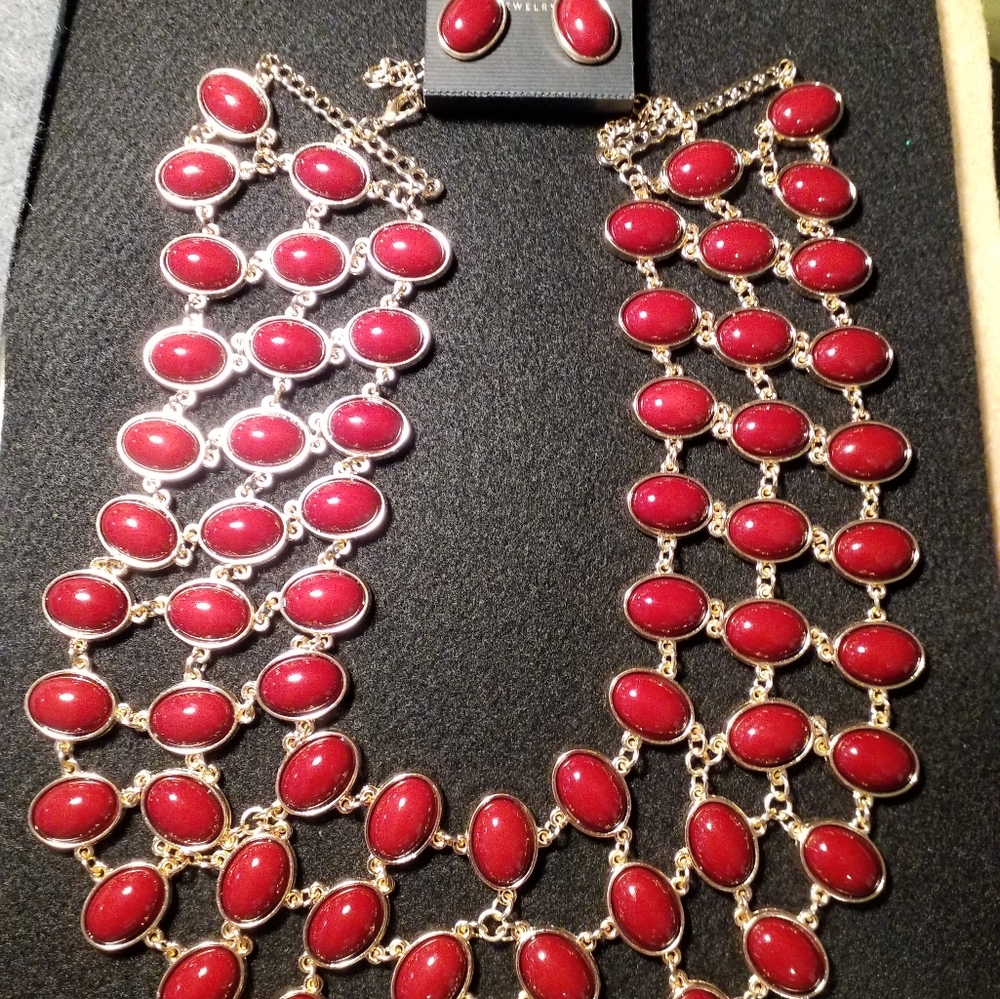 Triple row necklace set